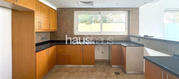 Villa T4 em Jumeirah Park, UAE N.º 98538 2