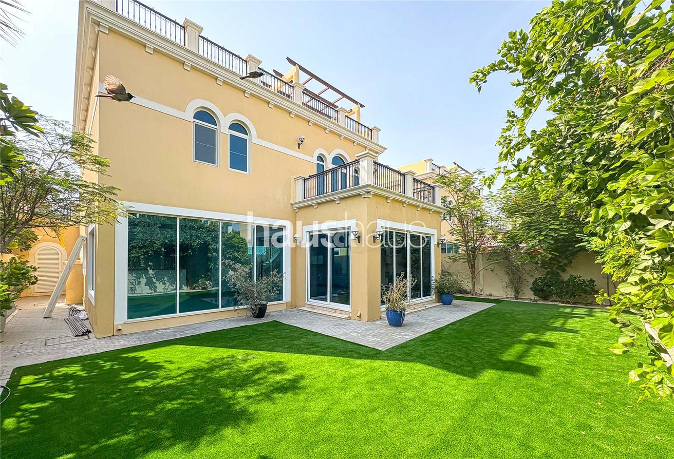Villa T4 em Jumeirah Park, UAE N.º 98538