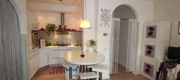 2 rooms Apartment in Monteriggioni, Italy No. 25224 5