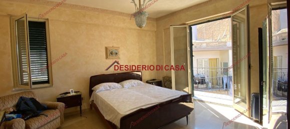 4 bedrooms House in Trabia, Italy No. 347344 10