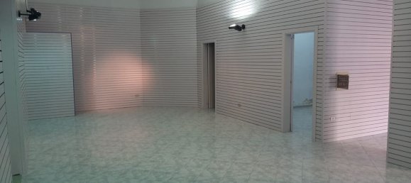 Gewerbliche Immobilie in Augusta, Italy 110m², Nr. 116234 2