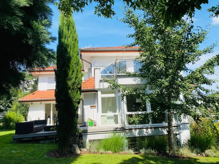 5 chambres Villa à Wetteraukreis, Germany No. 67247