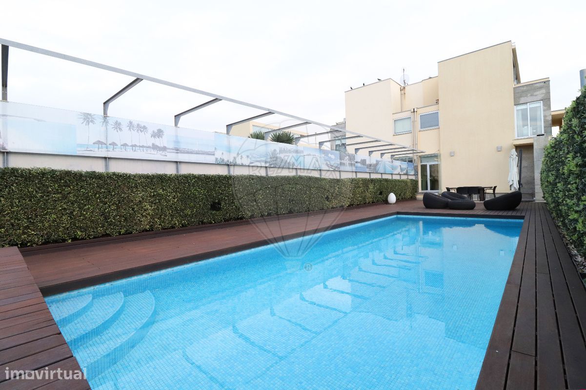 5 bedrooms House in Vila Nova de Gaia, Portugal No. 181830