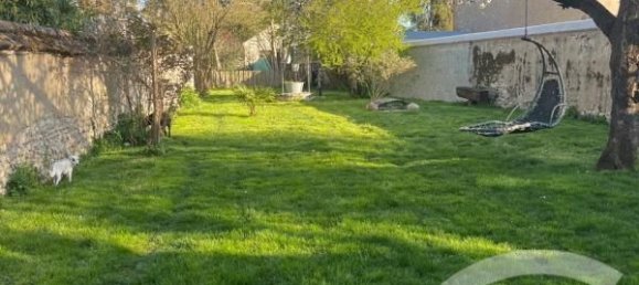 Moradia em banda T4 em Clery-Saint-Andre, France N.º 41167 9