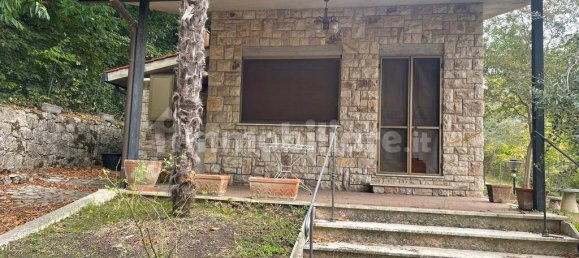 3 bedrooms House in Cetona, Italy No. 47682 8