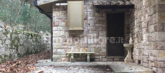 3 bedrooms House in Cetona, Italy No. 47682 7