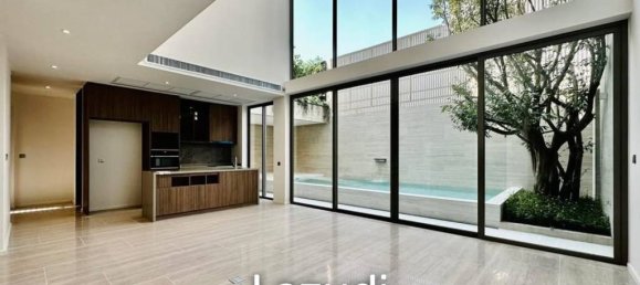 4 bedrooms Cafe / restaurant in Bangkok, Thailand No. 24159 8