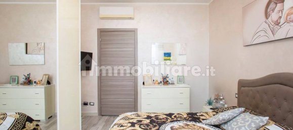 Apartamento de 2 dormitorios en Milan, Italy No. 241467 2