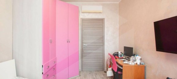 Apartamento de 2 dormitorios en Milan, Italy No. 241467 5