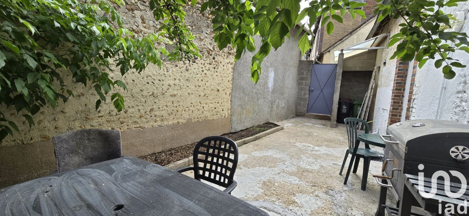 Casa T3 em Champignelles, France N.º 319232