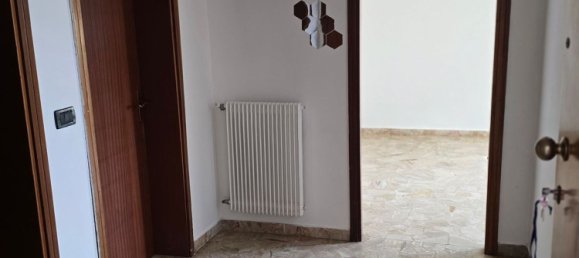5 bedrooms Apartment in Monticello Conte Otto, Italy No. 337945 22