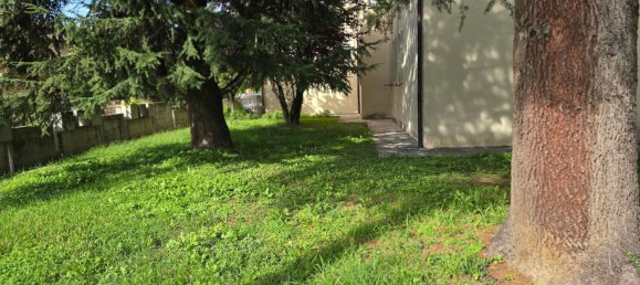 5 bedrooms Apartment in Monticello Conte Otto, Italy No. 337945 24