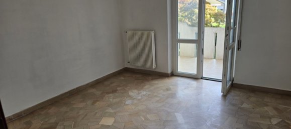 5 bedrooms Apartment in Monticello Conte Otto, Italy No. 337945 19