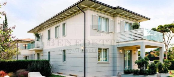 3 bedrooms Villa in Pietrasanta, Italy No. 191712 5