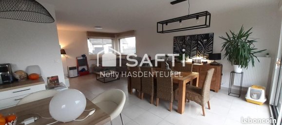 4 bedrooms House in Valenciennes, France No. 160345 2