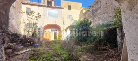 6 Schlafzimmer Haus in Casagiove, Italy, Nr. 18026 7