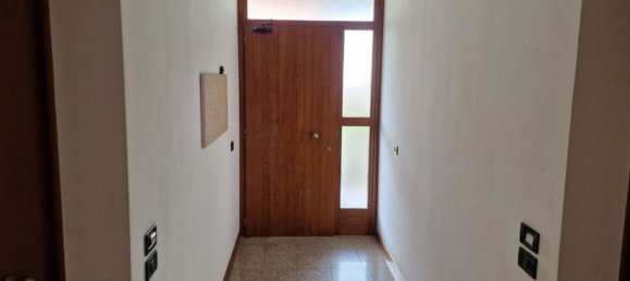 4 Schlafzimmer Wohnung in Asolo, Italy, Nr. 359443 12