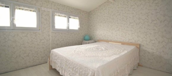 4 bedrooms House in Vernouillet, France No. 154900 9