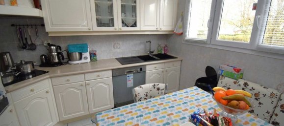 4 bedrooms House in Vernouillet, France No. 154900 5