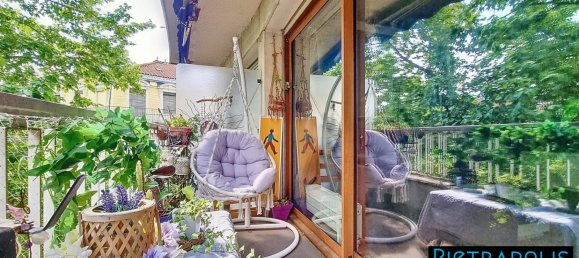 2 bedrooms Apartment in Lyon, France No. 327173 3