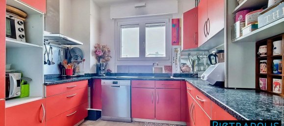 2 bedrooms Apartment in Lyon, France No. 327173 8
