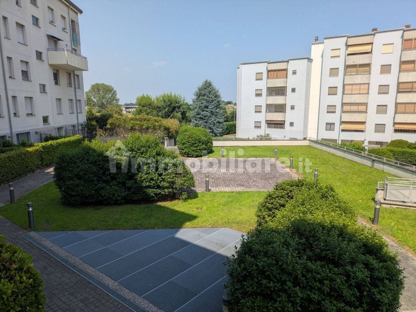 1 bedroom Apartment in Paullo, Italy No. 348735