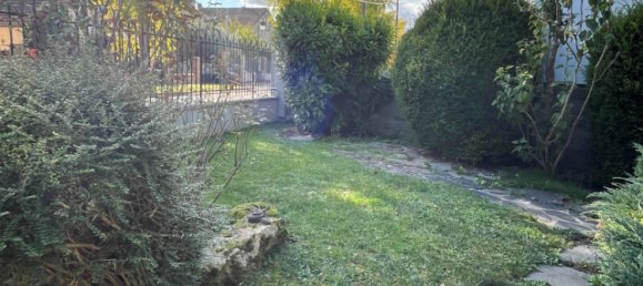 4 bedrooms House in Les Clayes-sous-Bois, France No. 178547 17