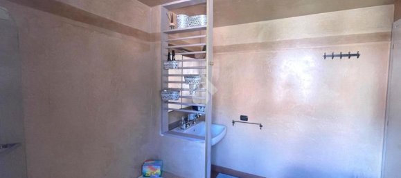 4 bedrooms Apartment in Monza, Italy No. 378455 20