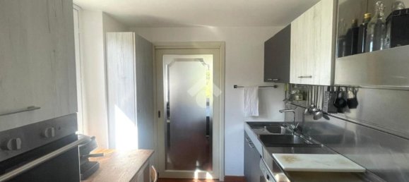 4 bedrooms Apartment in Monza, Italy No. 378455 8