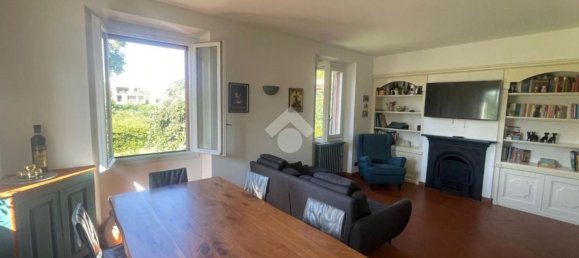 4 bedrooms Apartment in Monza, Italy No. 378455 6