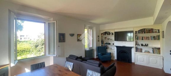 4 bedrooms Apartment in Monza, Italy No. 378455 5