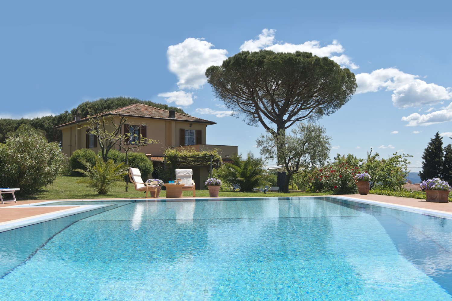 6 bedrooms Villa in Massarosa, Italy No. 165734