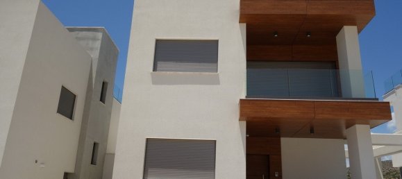 3 Schlafzimmer Villa in Germasogeia, Cyprus, Nr. 705 8