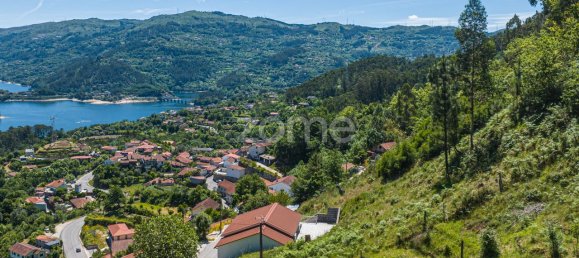 Terrain à Rio Caldo, Portugal 1100m² No. 13065 4