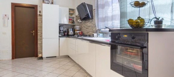 Apartamento de 3 divisões em Gallicano nel Lazio, Italy N.º 215017 5