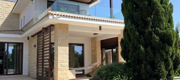 4 bedrooms Commercial property in Paphos, Cyprus No. 13482 8