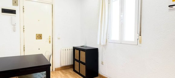 Apartamento de 2 dormitorios en Madrid, Spain No. 169859 8