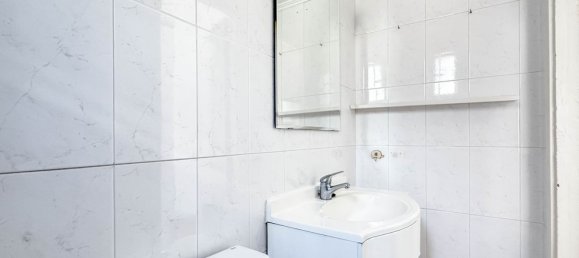Apartamento de 2 dormitorios en Madrid, Spain No. 169859 17