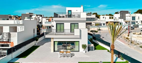 3 bedrooms Villa in San Miguel de Salinas, Spain No. 6554 3