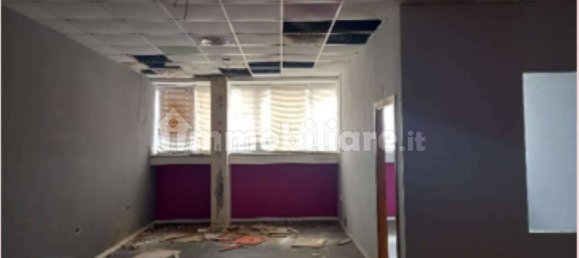 67m² Commercial property in Marcianise, Italy No. 315757 2