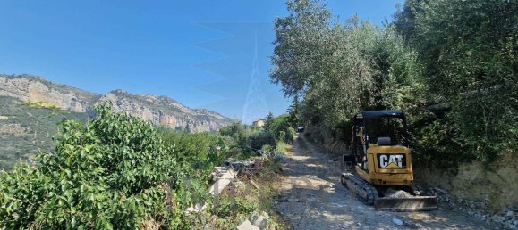 4 rooms Land in Ventimiglia, Italy No. 163838 3