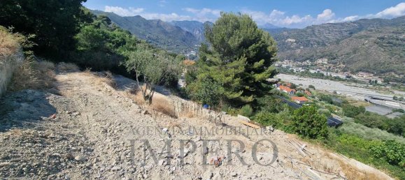 4 rooms Land in Ventimiglia, Italy No. 163838 5