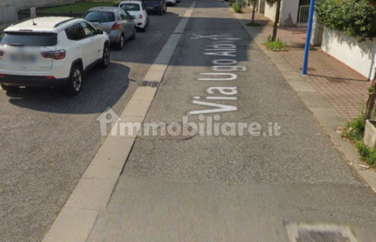 53m² Garage in Brescia, Italy No. 317978