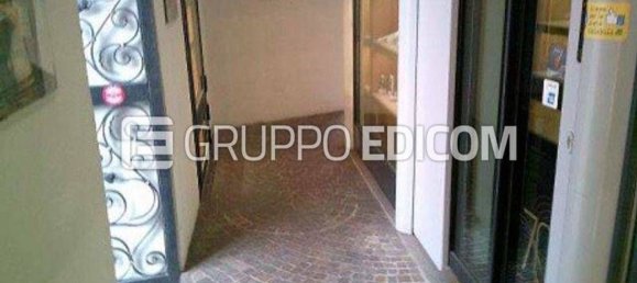 عقار تجاري في Busto Arsizio, Italy 300متر مربع رقم 293290 4