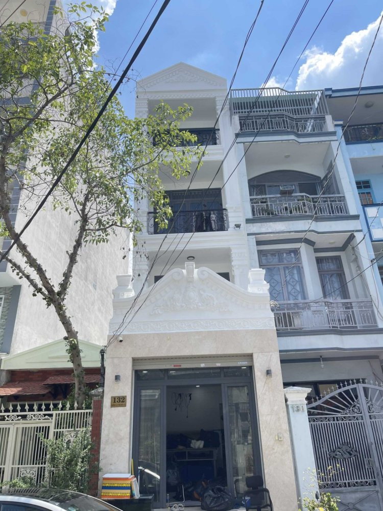  Townhouse in District 7, Vietnam No. 19307