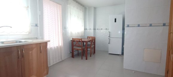 3 bedrooms House in Ciudad Real, Spain No. 166572 2