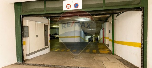 2 bedrooms Apartment in Lisbon, Portugal No. 76773 8