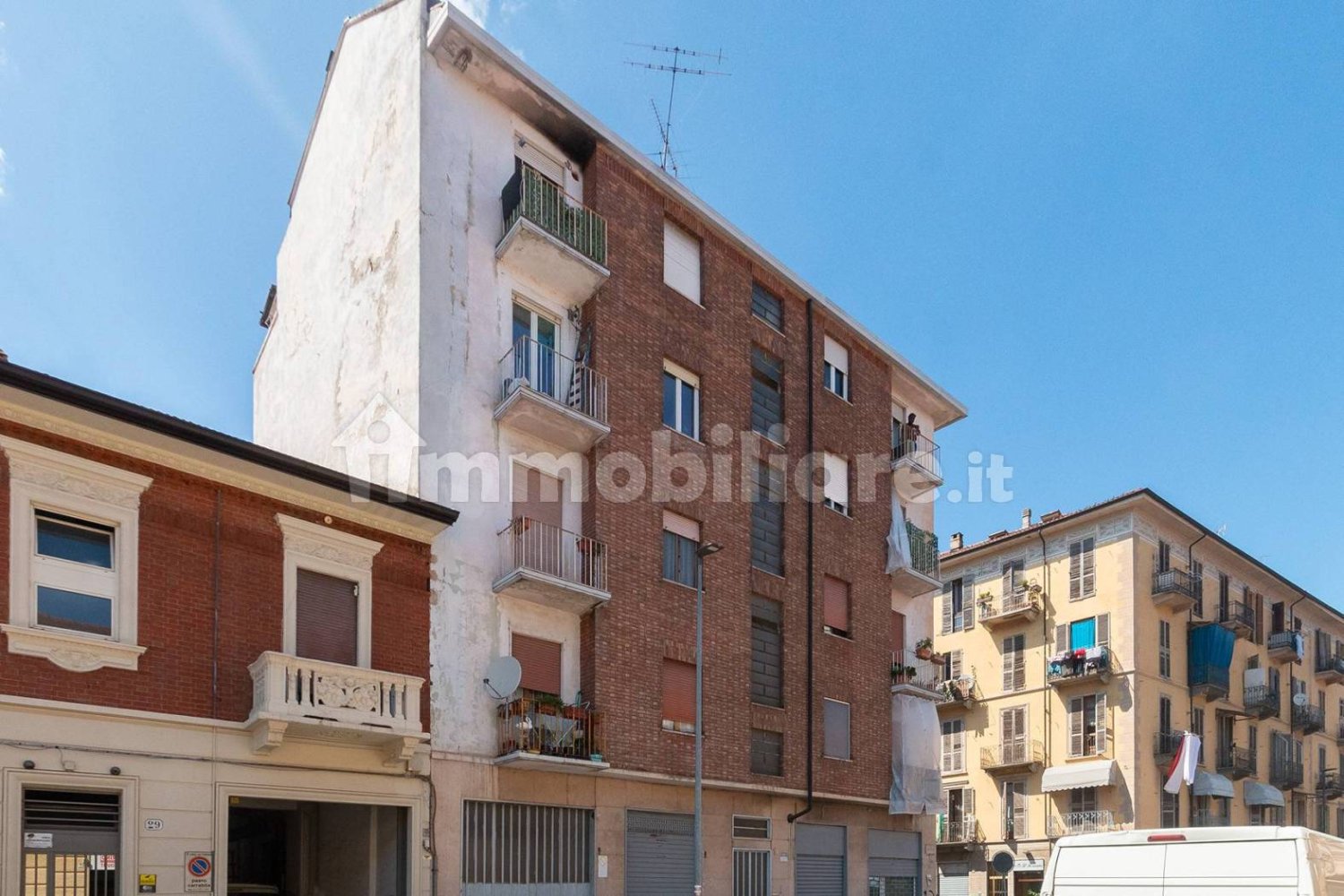 2 Schlafzimmer Wohnung in Turin, Italy, Nr. 279925