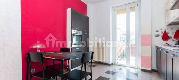2 Schlafzimmer Wohnung in Turin, Italy, Nr. 279925 8