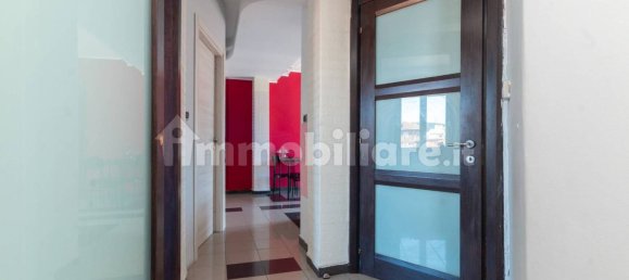 2 Schlafzimmer Wohnung in Turin, Italy, Nr. 279925 4